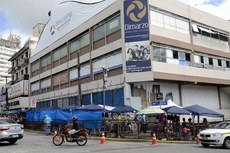 De acordo com a corporação, o shopping popular Edson Diniz não tem o certificado de aprovação do Corpo de Bombeiros