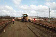 Com 206 km e investimento de R$ 141 milhões, a rodovia contempla 11 municípios da região, beneficiando mais de 124 mil pessoas