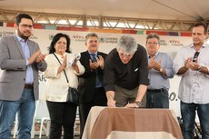 O empreendimento contará com um sistema de geração de energia fotovoltaica e um sistema de captação de água da chuva para fins não potáveis