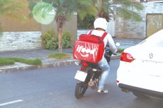 Boa manutenção do veículo e respeito no trânsito são essenciais para ajudar a manter a segurança de todos