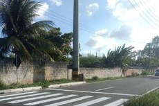 O DER já executou sinalização horizontal em 842,8 quilômetros de rodovias, o que corresponde a uma área de 116.192,32 metros quadrados, com um investimento de R$ 1.324.071,50