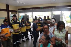 No “Dia Mundial em Memória das Vítimas de Trânsito”, equipes do Detran conversaram com vítimas de acidentes e seus familiares