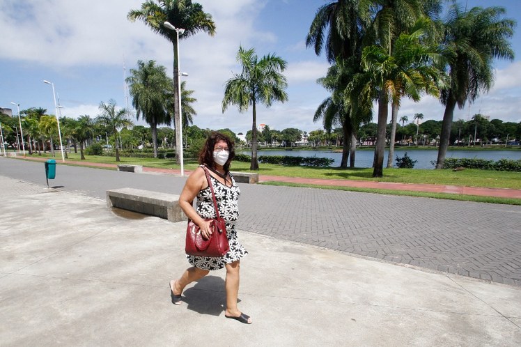 20200505-Covid19-Prais_Lago_Banco-MarcusAntonius (9).JPG