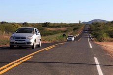 Cerca de 2.500 habitantes foram beneficiados com a nova estrada, onde foram investidos R$ 1,2 milhão