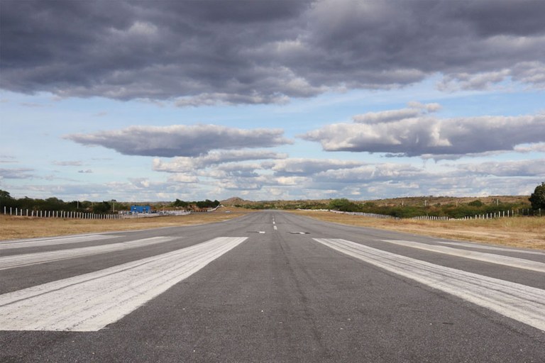 ricardo reforma o aerodromo de itaporanga_foto francisco franca (1).JPG