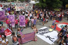 Manifestantes se reuniram no início da manhã, no Ponto de Cem Réis, de onde saíram em caminhada até a Praça dos Três Poderes