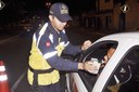 Ao longo dos quatro dias, foram realizados 751 testes de bafômetro, e 20 veículos foram apreendidos
