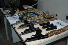 A Polícia Civil também trabalha no desarmamento e também no combate ao porte ilegal de arma