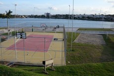 Quadras poliesportivas, anfiteatro e playground infantil estão entre as atrações do Parque, que já se tornou a principal opção de lazer dos moradores da cidade