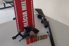 Os dois adolescentes portavam um revólver calibre 32