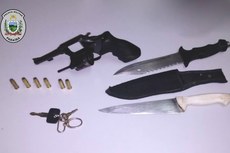 Revólver calibre 38 estava em poder de Manoel Fidelis da Silva Júnior, de 31 anos