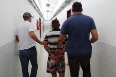 De acordo com a Delegacia de Crimes Contra a Pessoa, Amadeu Gomes é apontado como responsável por uma tentativa de homicídio