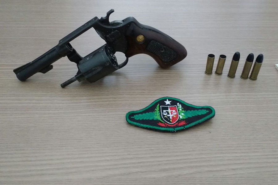 PM apreende 17 armas e detém 52 suspeitos no fim de semana (6).jpg