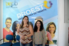 Eveline Araújo, psicóloga, e Edna Medeiros, assistente social, integram a equipe do Núcleo Psicossocial da UEPB