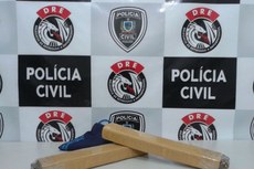 Ação também resultou na apreensão de 2kg de maconha