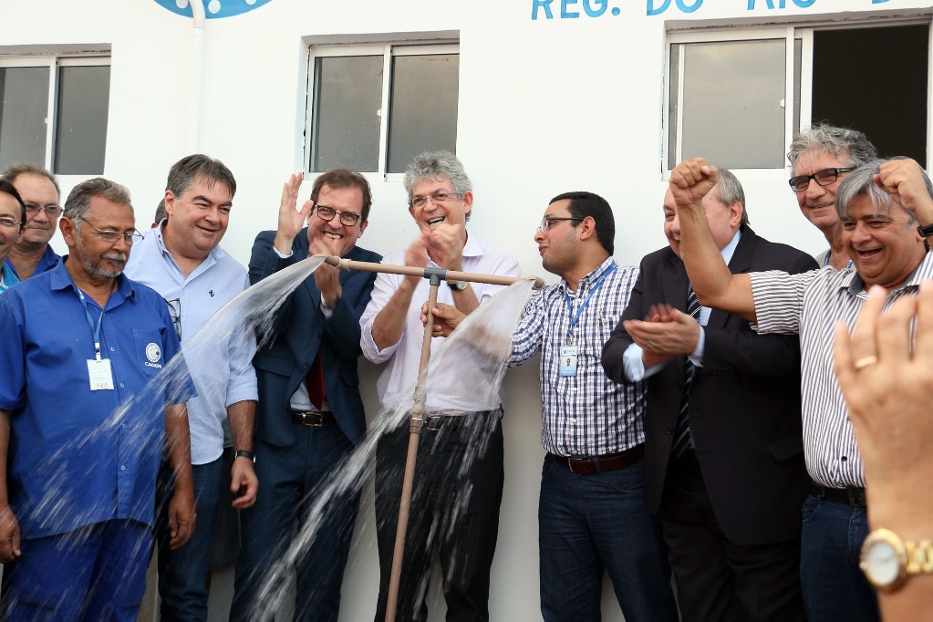 adutora em sousa foto francisco frança (4).JPG