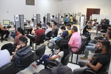 Eleitores podem comparecer a dois locais de atendimento do TRE na capital para serviços como alteração de dados cadastrais e tirar título de eleitor pela primeira vez, já usando a biometria 