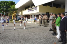 Solenidade de abertura aconteceu em frente à sede da PBur, com apresentação da Banda da Polícia Militar e hasteamento de bandeiras