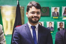 O prefeito de Bayeux foi flagrado recebendo dinheiro que, segundo denúncia, era fruto de extorsão a empresário