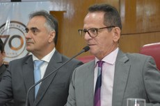 Solenidade reuniu vereadores, prefeito e vice da capital, secretários de governo e representantes da sociedade civil e organizada