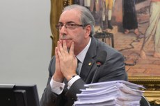 Deputado não foi encontrado em Brasília, tampouco no seu endereço declarado no Rio de Janeiro