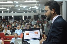 O propositor da sessão especial, vereador Tibério Limeira, destacou que a participação da população é importante para  garantir a construção de um documento democrático e participativo