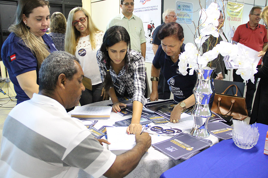 1_Detran-pb_Coleta de Assinatura_(f.Evandro Pereira) (10).JPG