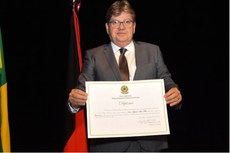 João Azevêdo assegurou que irá se empenhar para manter a economia do Estado equilibrada