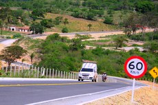 Foram investidos cerca de R$ 8 milhões com recursos do Tesouro Estadual nos 16,1km de extensão da rodovia