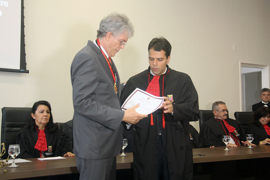 ricardo recebe homenagem do Ministerio Publico foto alberi pontes (10).jpg