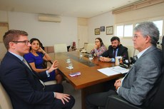 Cônsul britânico Graham Tidey e o governador Ricardo Coutinho pontuaram oportunidades de projetos futuros