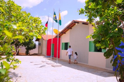 A unidade de ensino tem capacidade para atender 600 estudantes e recebeu um investimento de R$ 768.774,04 