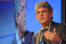 Ricardo Coutinho inaugura nesta quarta a adutora de Coxixola e a obra que leva as águas do São Francisco a 13 cidades do Cariri