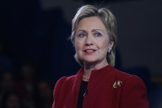 Vitória sobre Bernie Sanders foi apertada