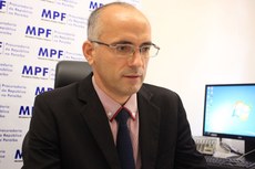 Para Godoy, Luiz Nassif é um pensador moderno que tem produzido críticas e análises conjunturais muito interessantes