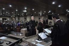 A solenidade de posse da magistrada contou com a presença do governador, Ricardo Coutinho, da vice-governadora, Lígia Feliciano, além de membros do TJPB, MPPB e TCE-PB