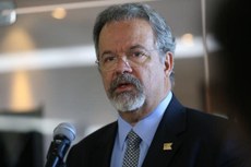 Raul Jungmann vai coordenar as ações de segurança pública em todo o país com a criação do novo ministério