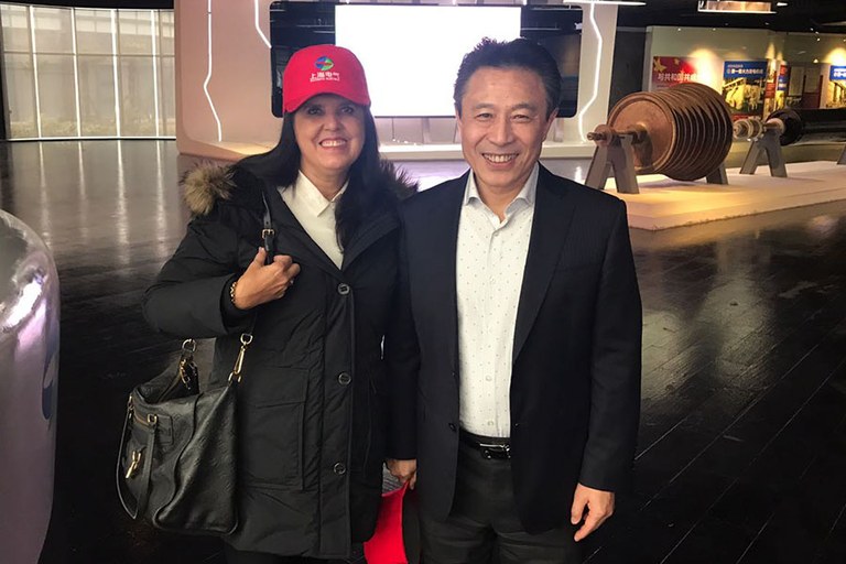 2 Lígia Feliciano e Song Jing Yan Shanghai Eletrics.jpg