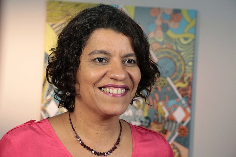 Estela_foto_AltairCastro.jpg Estela_foto_AltairCastro.jpg