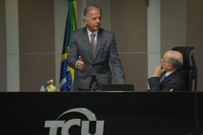 Ministro José Múcio Monteiro na sessão que analisou as contas da presidente Dilma Rousseff