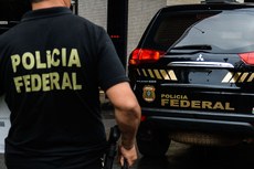 200 policiais federais e 30 auditores da Receita Federal cumprem 44 ordens judiciais