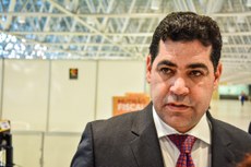 O procurador-geral, Gilberto Carneiro, disse que este tipo de decisão não ajuda e só destrói o mínimo de política de tolerância