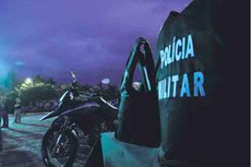 Dois mil coletes balísticos e 57 motos foram entregues pelo governador Ricardo Coutinho