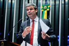 O paraibano Lindbergh Farias (PT), eleito pelo Rio de Janeiro, é um dos citados nos depoimentos de delação de ex-diretores da Odebrecht
