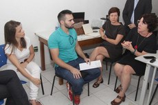 A prefeita de Conde, Márcia Lucena, assinou decreto que anulou o concurso após investigação da comissão criada para avaliar o processo 