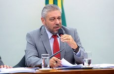 O texto do deputado Laudivio Carvalho (SD-MG), prorroga até 31 de dezembro de 2019 a medida fiscal que expirou em dezembro de 2015