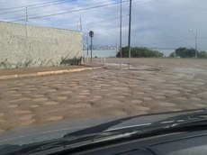 Imagens denunciam dificuldade enfrentada pelos motoristas desde 2014 para o acesso à Estação Cabo Branco