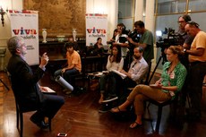 Participaram da coletiva: TV Al Jazeera English, The Wall Street Journal, TV Alemã ARD, American National Public Radio e a Associated Press