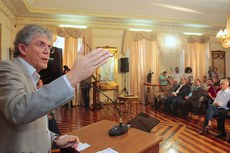 O governador lembrou que o sistema representa um avanço essencial para o desempenho do trabalho das forças de segurança no estado