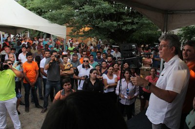 Em seu discurso na cidade, o governador destacou a abertura de 12 Casas da Cidadania em cinco anos, o dobro do que havia em 2011